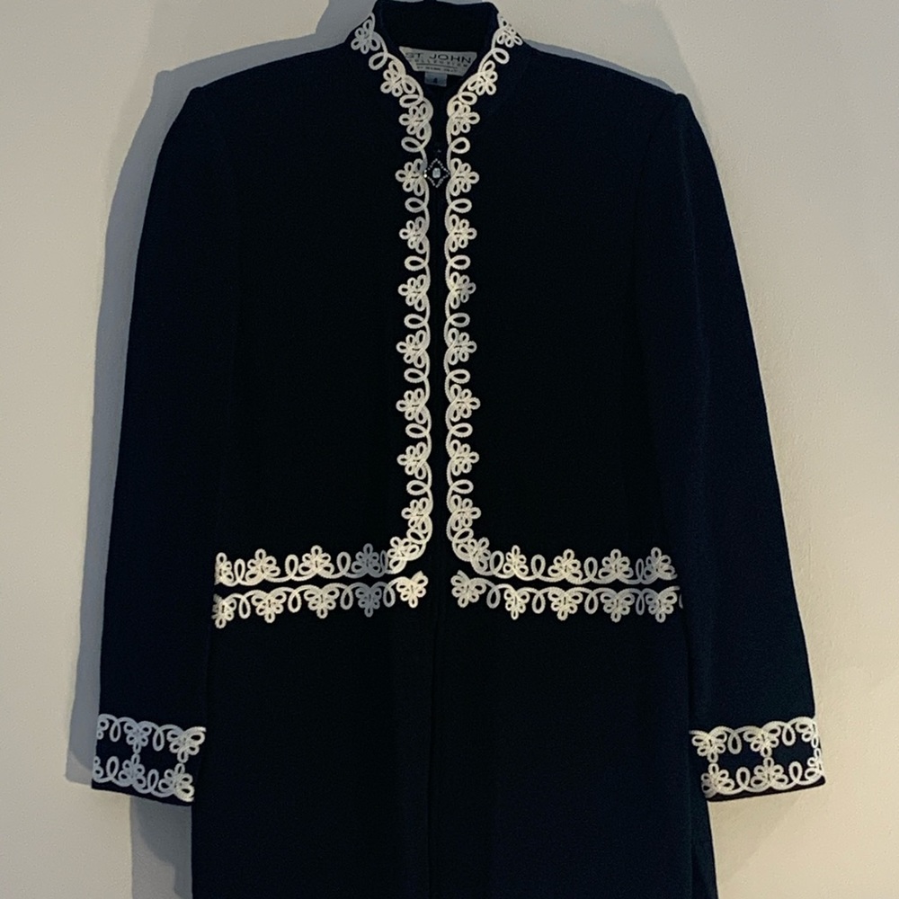 Classic St. John petite Zip front